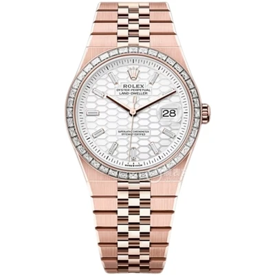 Seoltar an Cruiser Rolex Land is déanaí le Xurprises in All Series